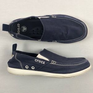 Crocs walu Men’s shoe Navy size 8M.